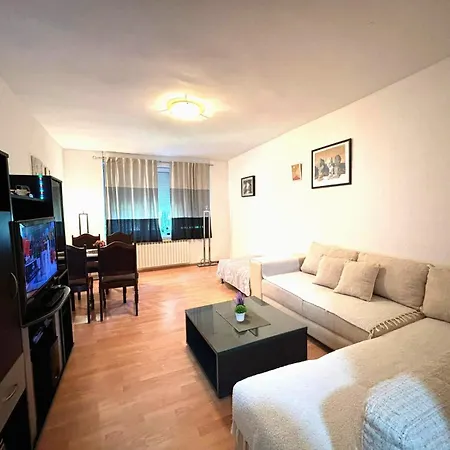 Apartment Lipa *